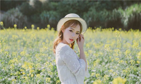 望花标题：想找个女人帮忙生孩子的有效解决方案，助您圆梦家庭